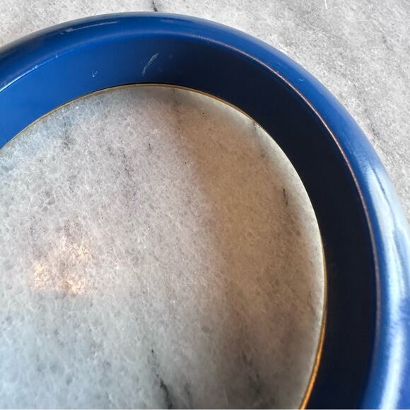 Tory Burch - Gold and Navy Resin Oval Bangle Bracelet - Picture 9 of 10